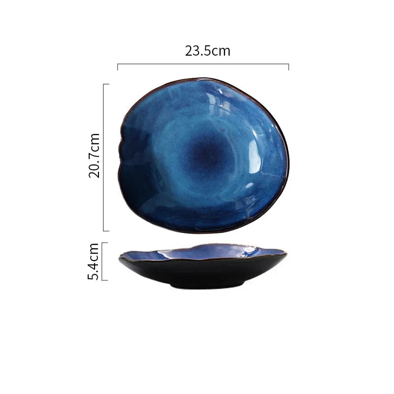 Assiette à salade en céramique émaillée bleue – Plat irrégulier pour service de table